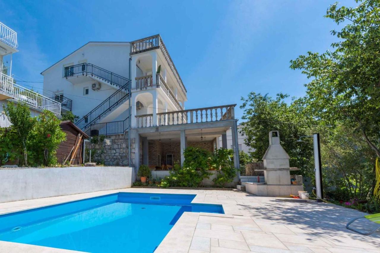 Crikvenica 2 *